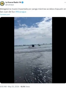 腰ほどの深さの浅瀬にいた2人のうちの1人がジェニファーさんで、ボートはまるで2人を目指しているかのように進んできた（『La Nueva Radio YA　X「Matagalpina muere impactada por panga mientras se daba chapuzón en San Juan del Sur」』より）