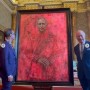 【イタすぎるセレブ達】チャールズ国王の肖像画にアニメキャラの顔が貼られる　動物愛護活動家が抗議活動