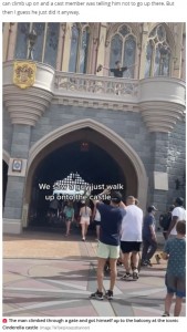 米フロリダ州にあるウォルト・ディズニー・ワールド・リゾートで2021年9月、来園者の男性が立ち入り禁止エリアであるシンデレラ城に侵入。男性は半年間の入園制限を言い渡されていた（『The Daily Star　「Man thrown out of Disney World after being caught sneaking into Cinderella Castle」（Image: TikTok/pincessshannon）』より）