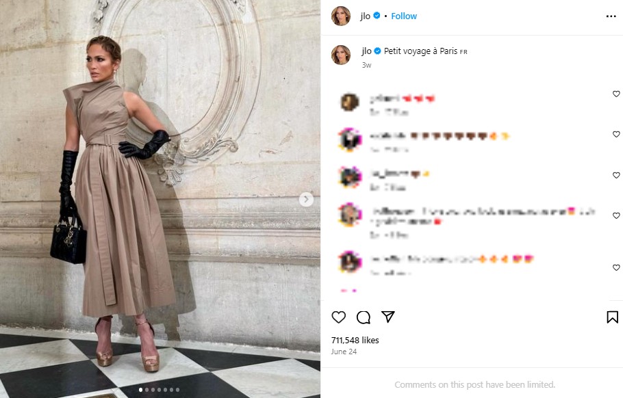 6月24日、「パリ・ファッション・ウィーク」に出席したジェニファー。「クリスチャン・ディオール」のコレクションを観覧した（『Jennifer Lopez　Instagram「Petit voyage à Paris」』より）