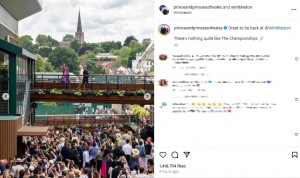 ウィンブルドンの会場を歩くキャサリン皇太子妃とシャーロット王女。皇太子妃は、カメラを向ける観客に向けて手を振っていた（『The Prince and Princess of Wales　Instagram「Great to be back at ＠Wimbledon!」』より）