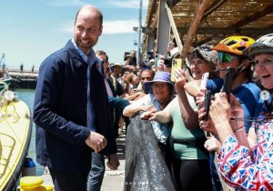 【イタすぎるセレブ達】ウィリアム皇太子、南アフリカ訪問最終日に抗議デモ勃発　「帰れ！」「歓迎されていない！」