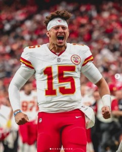 トラヴィスのチームメイト、パトリック・マホームズ。外出中、自宅が不法侵入された（『Kansas City Chiefs　Instagram「Vegas vibes.」』より）